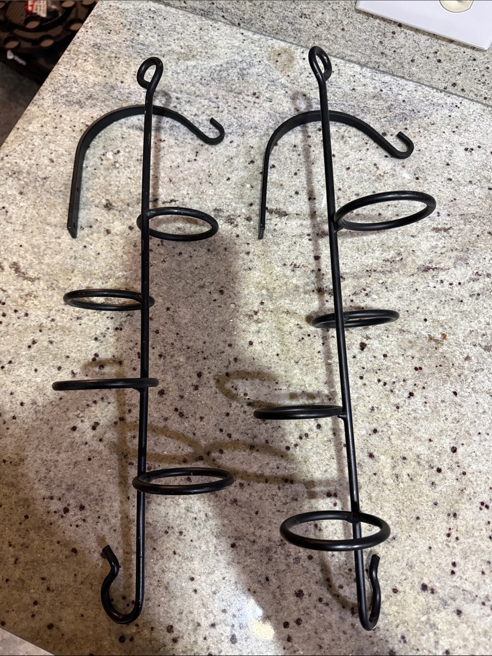 2 candle hangers